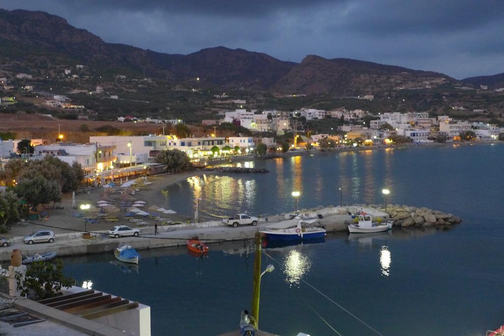Panmar Apartments Makrýgialos Eksteriør billede